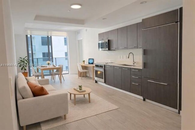 Building Photo - 55 SW 9th St