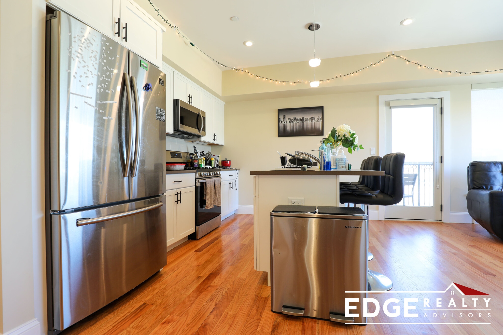 Building Photo - 40 Glencoe St