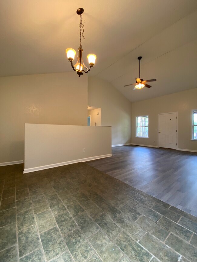 Building Photo - 7012 Bettis Acres Dr