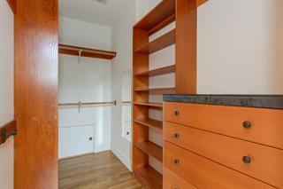 Building Photo - 393 Maclane St