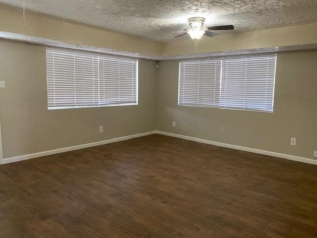 Building Photo - 16402 Quail Run Dr