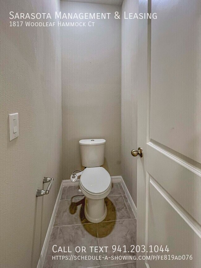 Building Photo - 1817 Woodleaf Hammock Ct