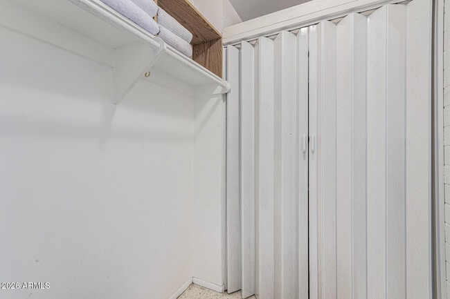 Building Photo - 6824 E 2nd St