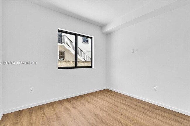 Building Photo - 753 NW 30th St