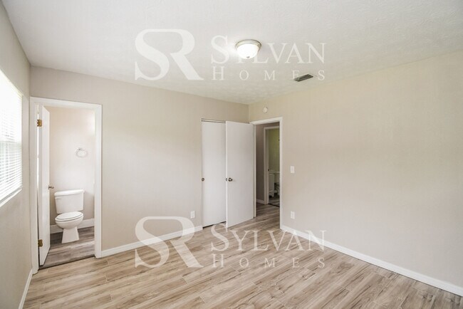 Building Photo - One-level living at its best