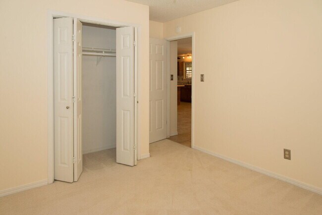 Building Photo - 143 Palmetto Ave
