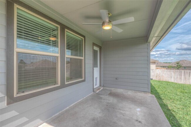 Building Photo - 204 Rockbridge Dr