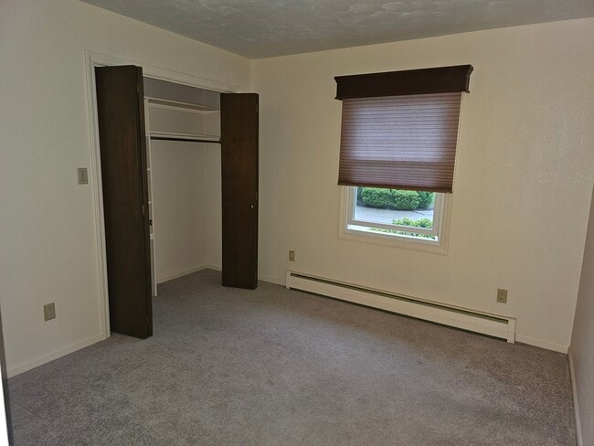 Building Photo - 2907 Greenbriar Dr