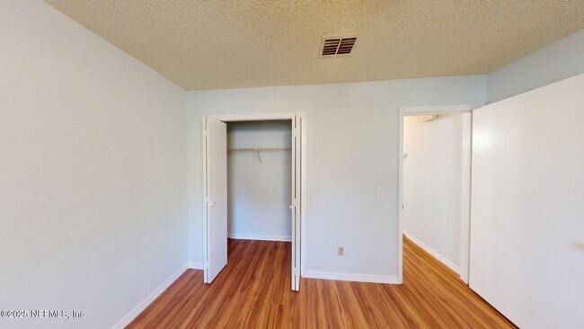 Building Photo - 7491 Countryman Ln