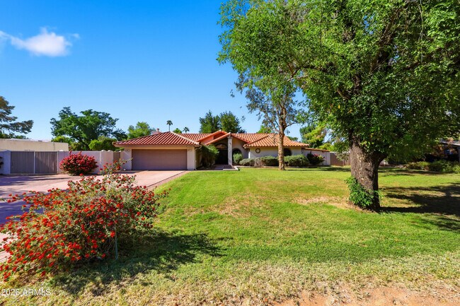 Building Photo - 10432 W Avalon Dr