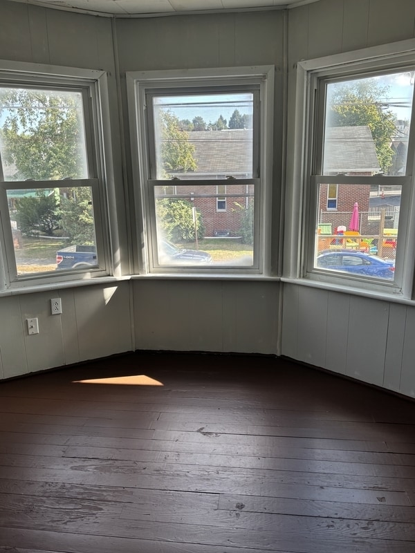 Building Photo - 1309 W Spruce St