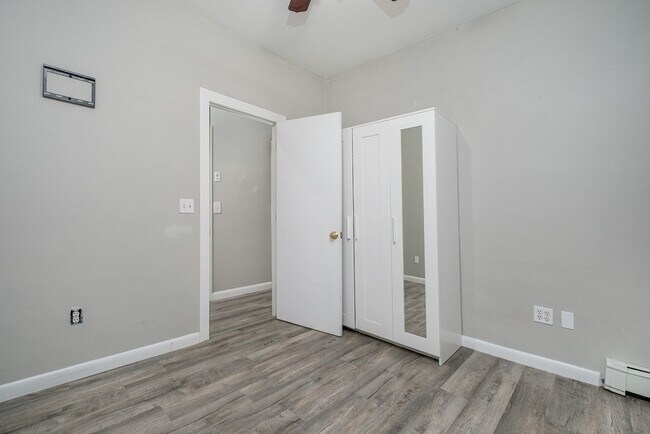 Building Photo - 17 O St