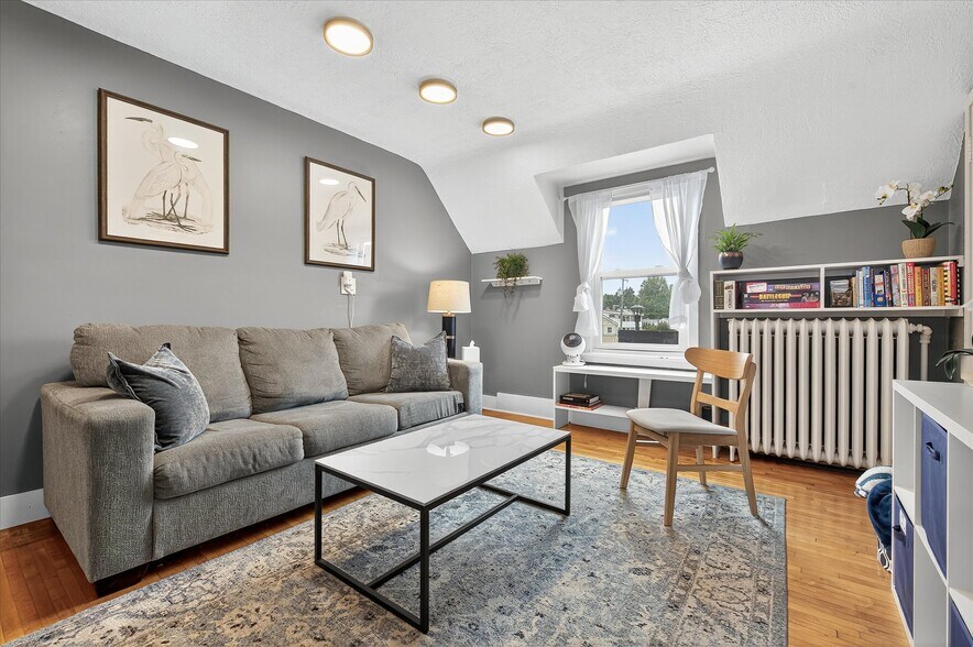 Building Photo - 4935 34th Ave S