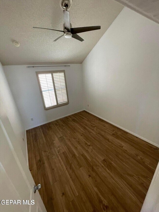 Building Photo - 6376 Dakota Ridge Dr