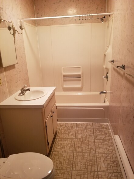 1st floor bath - 13 Williams Ln