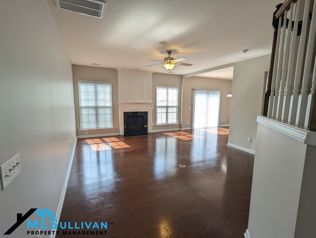 Building Photo - 8219 Saltwood Pl