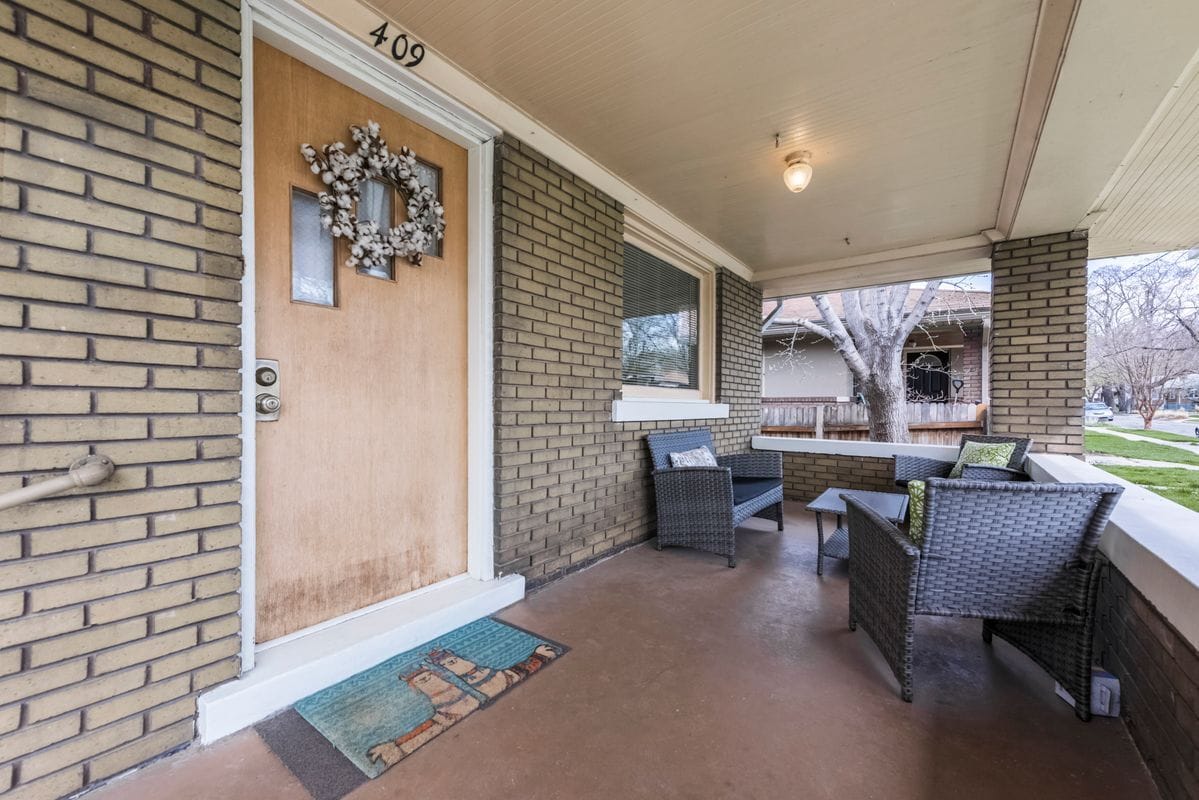 Building Photo - 409 E Coatsville Ave