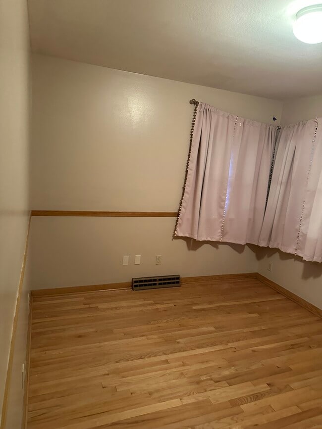 Building Photo - 6431 N 76th St