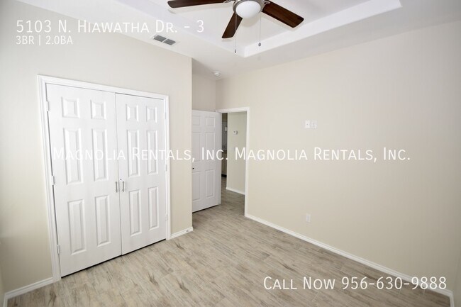 Building Photo - 5103 N Hiawatha Dr