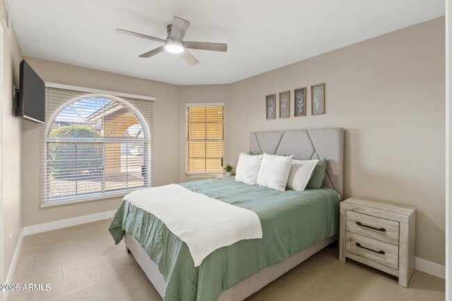 Building Photo - 2735 N Diego Cir