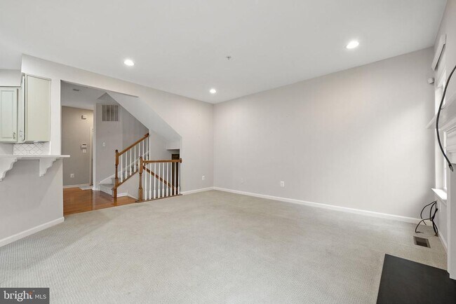 Building Photo - 253 Tall Trees Cir