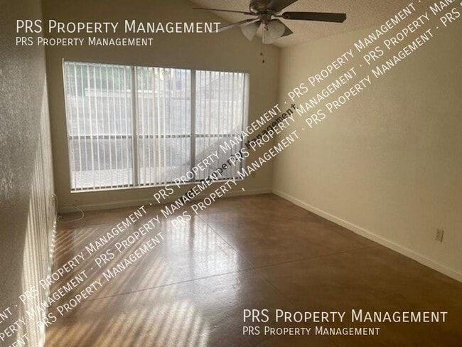 Building Photo - 1623 N Comanche Dr