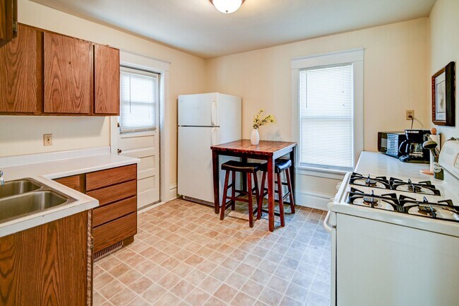 Building Photo - 2636 Stevens St