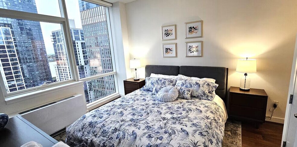 Building Photo - 508-507 W 28th St