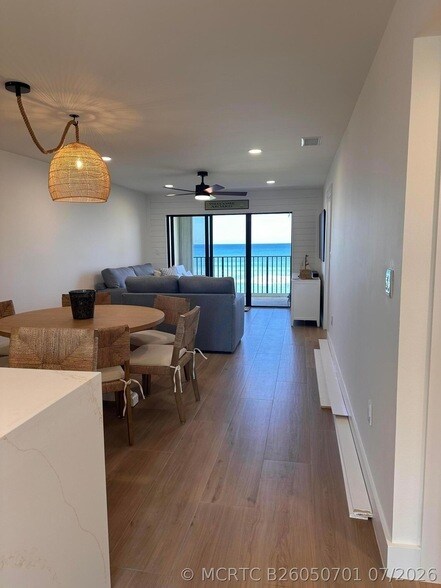 Building Photo - 7430 S Ocean Dr