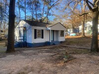 Building Photo - 2 bedroom home 5 mins from Downtown Columbia