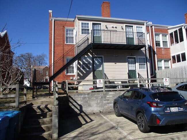 Building Photo - 0573 - Stergiou