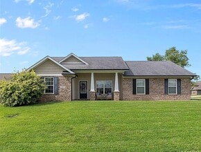 Building Photo - Charming Corner-Lot Home in Gordonville