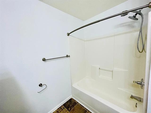 Building Photo - 4829 Fox Ridge Ln