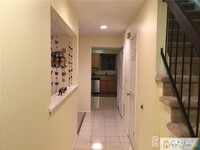 Building Photo - 5302 Hana Rd