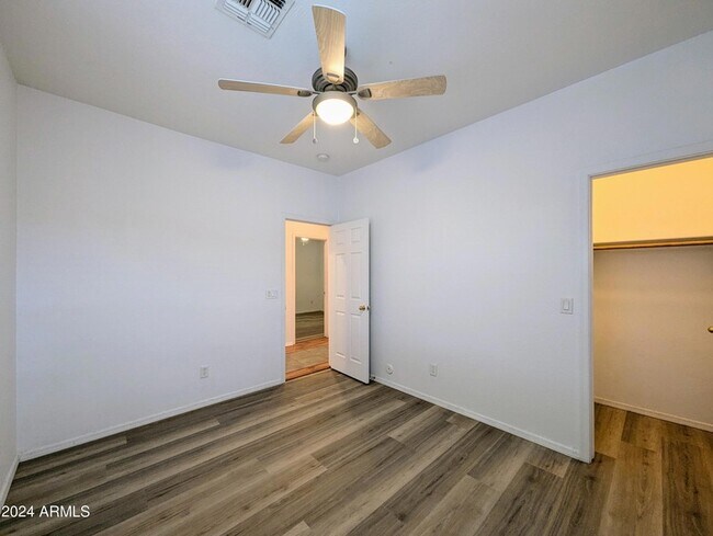 Building Photo - 1530 E Branham Ln