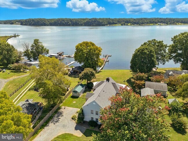 Building Photo - 638 Marlborough Point Rd