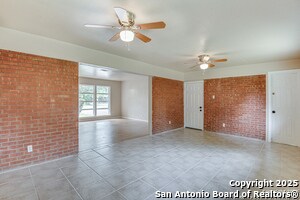 Building Photo - 211 Green Meadow Blvd