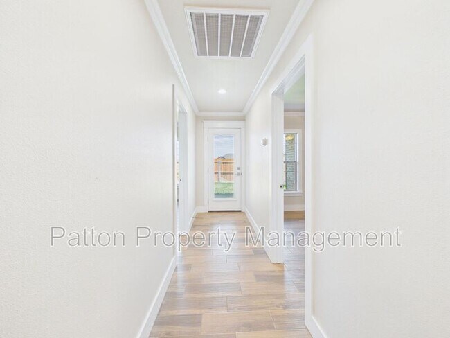 Building Photo - 9780 Elite St