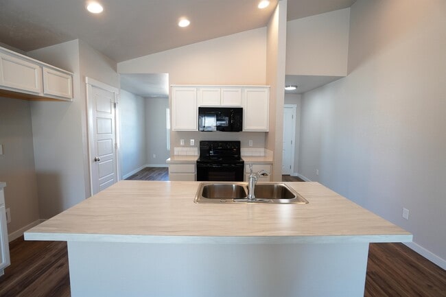 Building Photo - 3047 W Dark Sky St