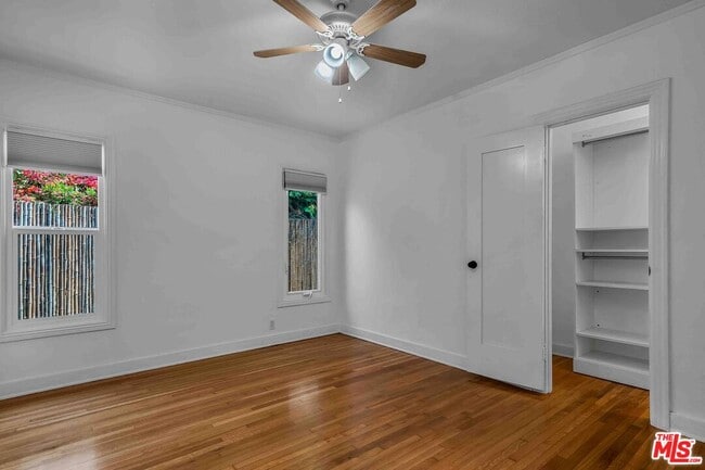 Building Photo - 223 N Almont Dr