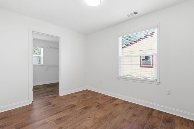 Building Photo - Newly Renovated Home in Westside Savannah