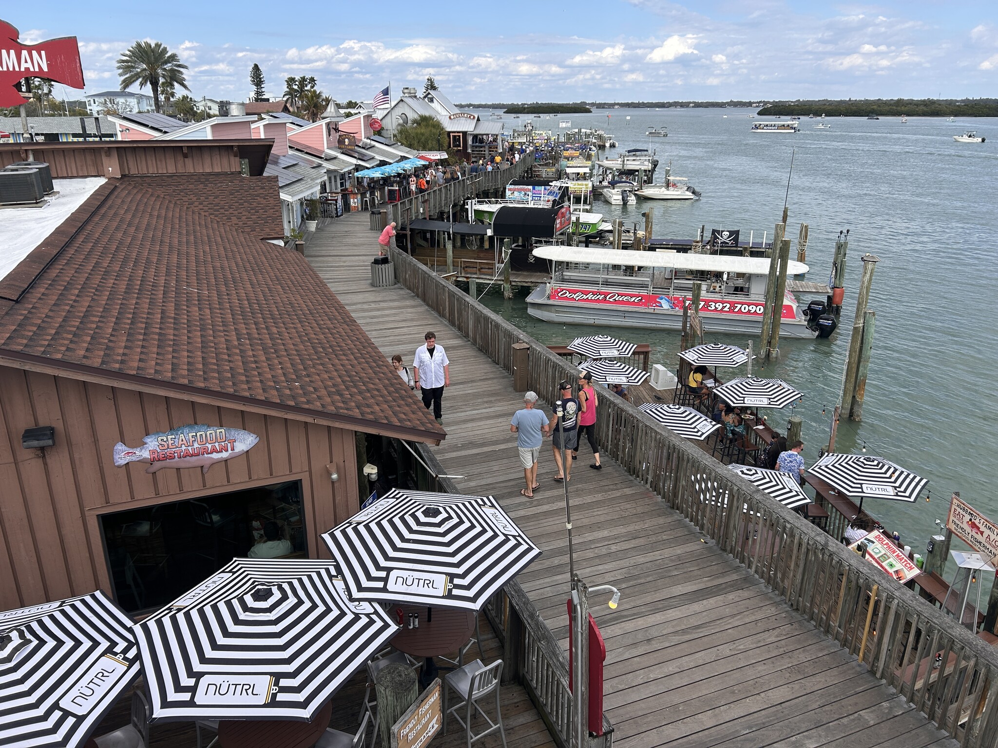 7 minute walk to famous John’s Pass - 13100 Boca Ciega Ave