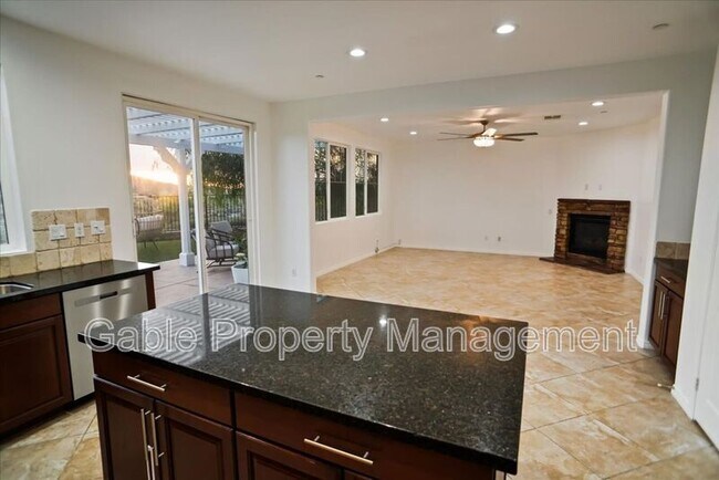Building Photo - 26631 Millhouse Dr