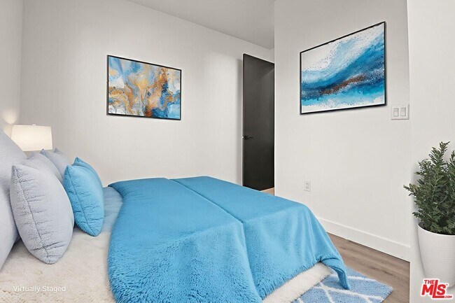 Building Photo - 1520 Magnolia Ave