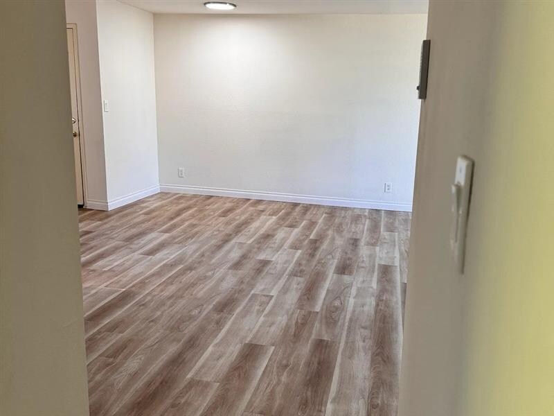 Building Photo - 2425 Purdue Ave