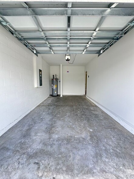 Building Photo - 31206 Midnight Sun Wy