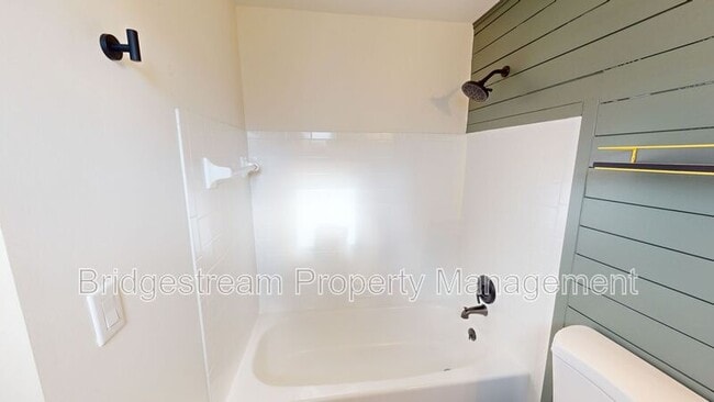 Building Photo - 7716 Timbercrest Dr