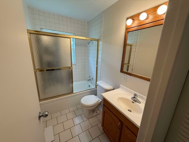 Building Photo - 3105 Blair Dr