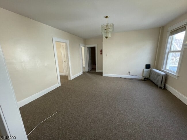 Building Photo - 19 Meadowbrook Pl