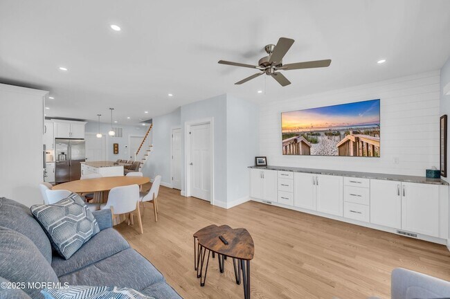 Building Photo - 1503 Grand Central Ave